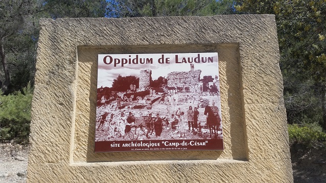 Le camp de César - 30290 Laudun-lardoise